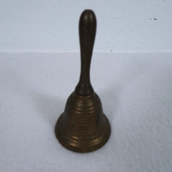 Vintage Solid Brass Hand Bell 4 Inches Great Patina Nice Ring Dinner Front Desk - Picture 4 of 7